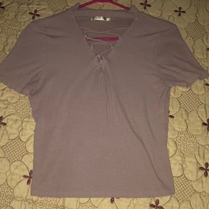 shirts/ tops/ sweatshirt